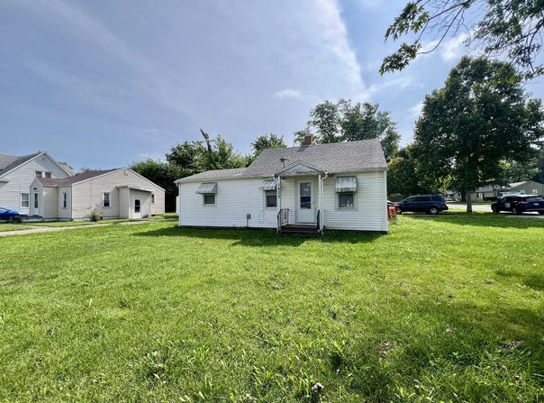 1402 N Harris Avenue, Champaign, IL 61820