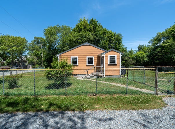 21 Norris Avenue, Oak Bluffs, MA 02557