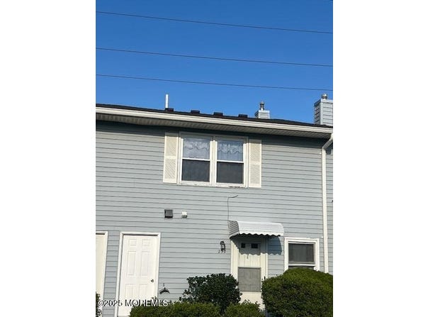 292 Crawford Street, Shrewsbury Twp, NJ 07724