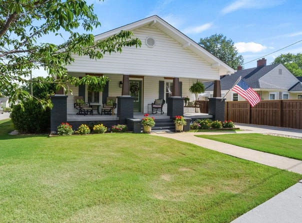 209 E Fairview Avenue, Greer, SC 29651