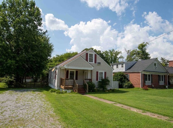 612 S Broad St, Kenbridge, VA 23944