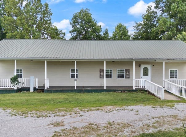 1058 Decker School Road, Leitchfield, KY 42754