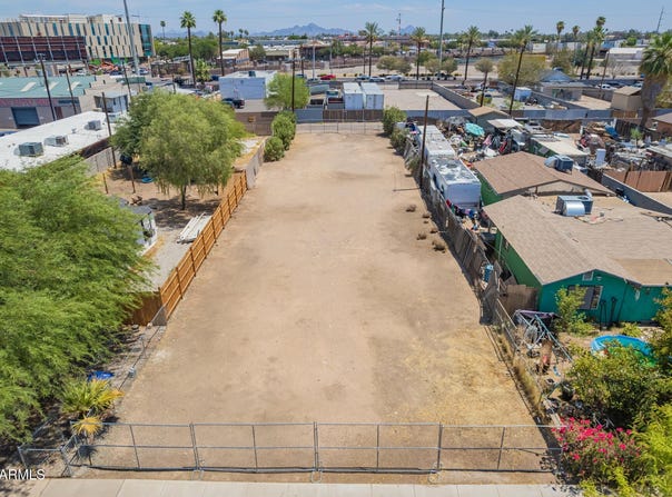 6825 N 59TH Drive, Glendale, AZ 85301