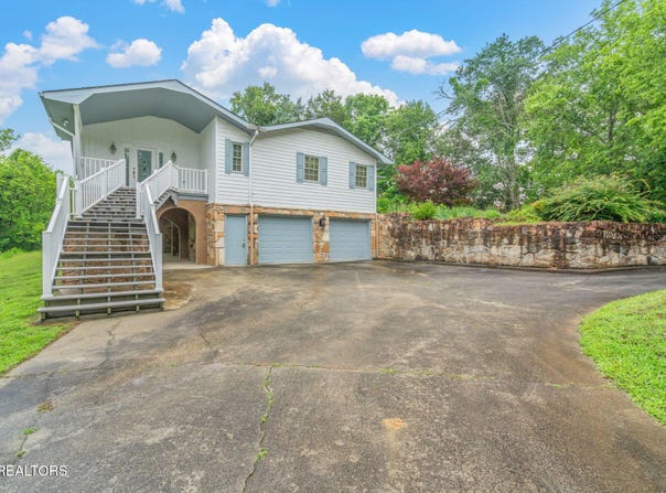 363 Staghorn Lane, Seymour, TN 37865