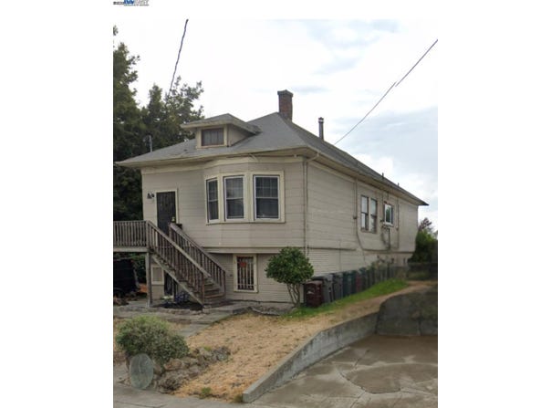 6215 Dover St, Oakland, CA 94609
