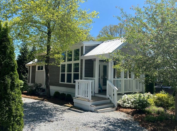 14 Empire Lane, Flat Rock, NC 28731