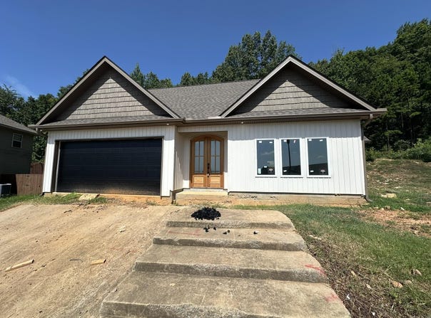 1015 Clinton Court, Alexander, AR 72002