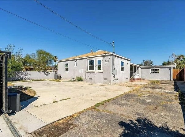 11080 De Foe Avenue, Pacoima, CA 91331