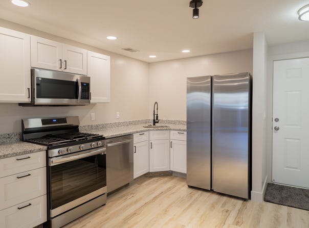5600 MEADOW Ln, South Ogden, UT 84403