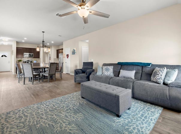 101 Blue Sage DR, Leander, TX 78641