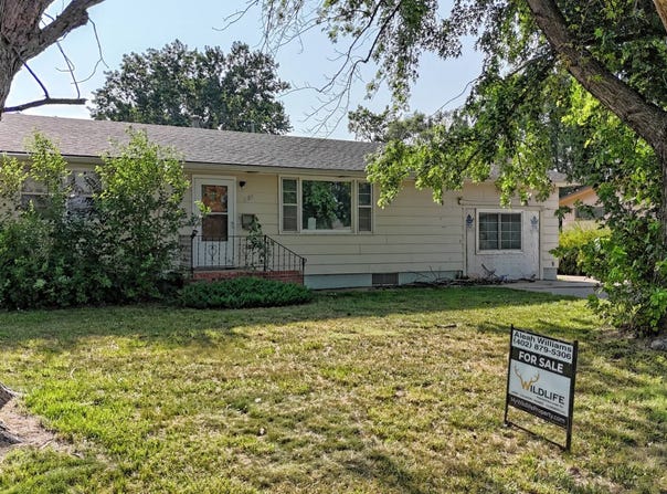 205 East St, Smith Center, KS 66967