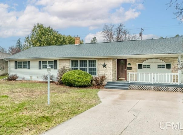 812 Hamilton, Kingsford, MI 49802