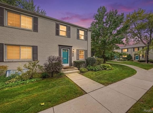 1684 Graefield Road, Birmingham, MI 48009