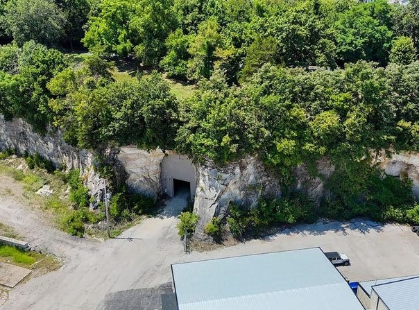 20 Cave Industrial Drive, Crystal City, MO 63019