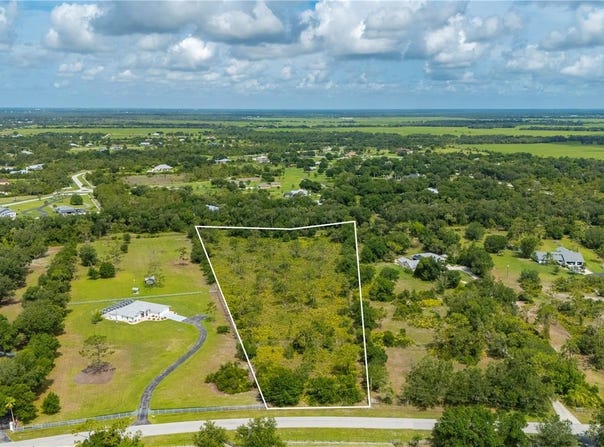 5247 BLACKJACK CIRCLE, PUNTA GORDA, FL 33982