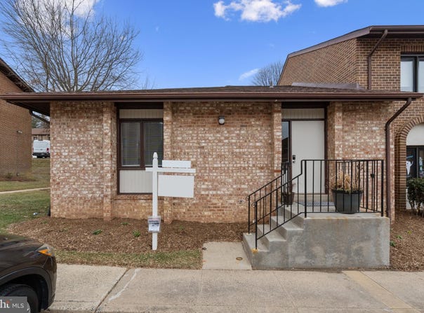 9002 FERN PARK DRIVE, BURKE, VA 22015