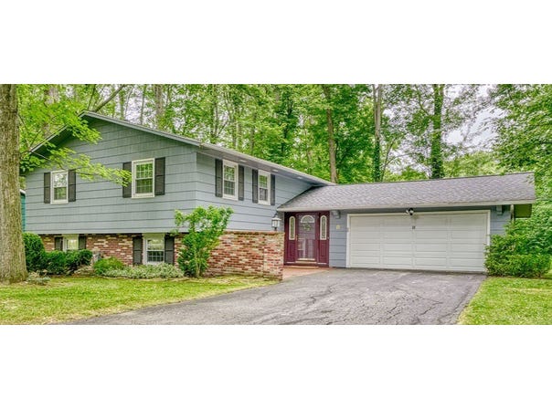 38 Bright Oaks Drive, Chili, NY 14624
