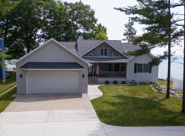 126 Baldwin Resort Road, East Tawas, MI 48730