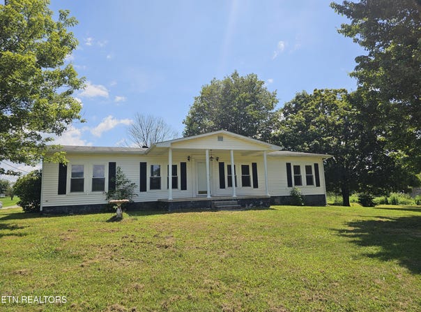 120 Sagefield Drive, LaFollette, TN 37766