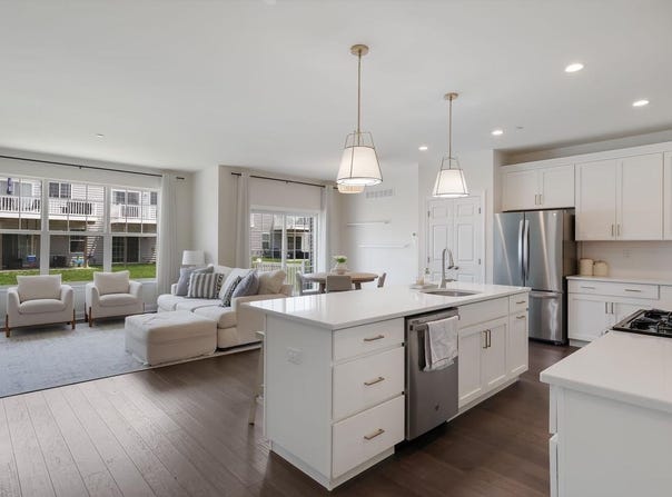 371 RIDGEWOOD DR, ROYERSFORD, PA 19468