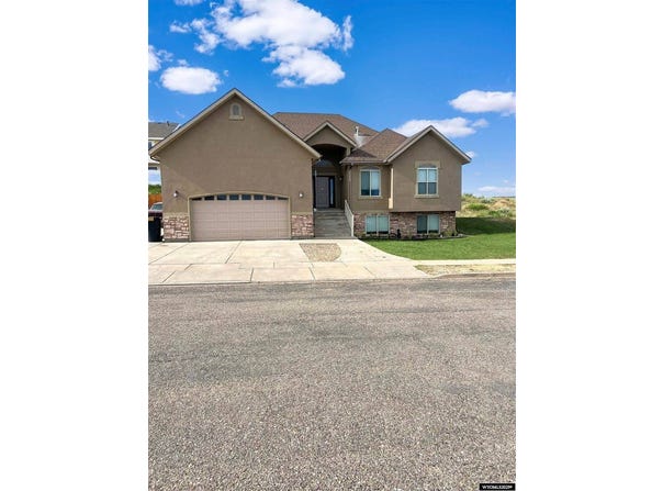 155 Highridge Point, Evanston, WY 82930