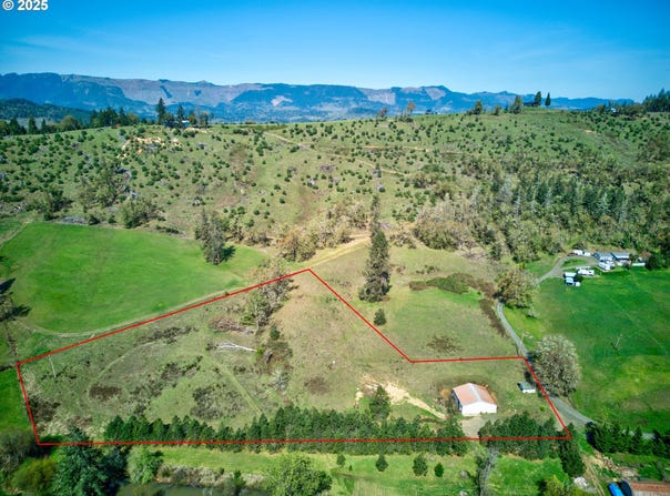 0 SAN SOUCI DR, Roseburg, OR 97471