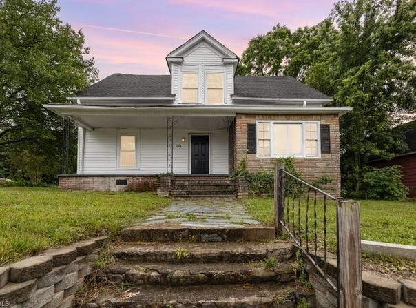 1524 E 14th Street, Winston-Salem, NC 27105