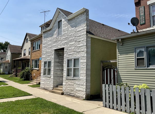 4916 Northcote Avenue, East Chicago, IN 46312
