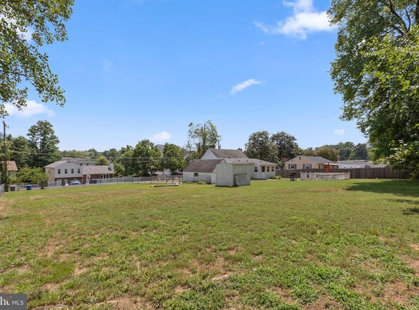 2816,2808,2812 MARY, FALLS CHURCH, VA 22042
