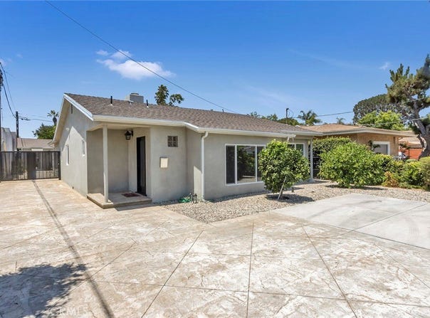 6015 Laurelgrove Avenue, North Hollywood, CA 91606
