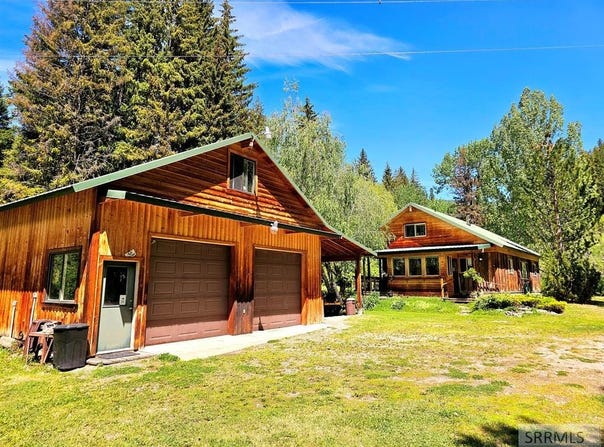 3296 N Hwy 93, Gibbonsville, ID 83463