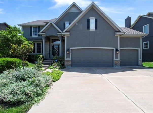 3713 W 155th Street, Overland Park, KS 66224
