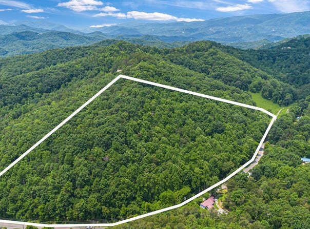 Pine Mountain Road, Pigeon Forge, TN 37862