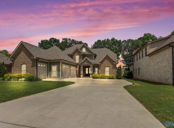 14318 Muirfield Drive, Athens, AL 35613