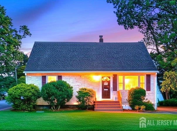 58 Rose Street, Edison, NJ 08817