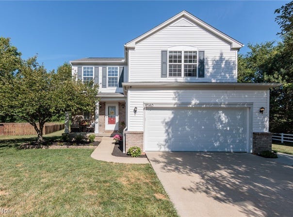 9140 Tiller Drive, Olmsted Twp, OH 44138