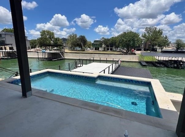 320 Lake Street, Kingsland, TX 78639