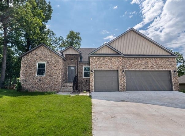 37 Brierfield  LN, Bella Vista, AR 72714