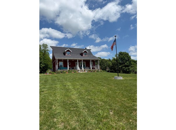 1300 Roy Grider Road, Summer Shade, KY 42166