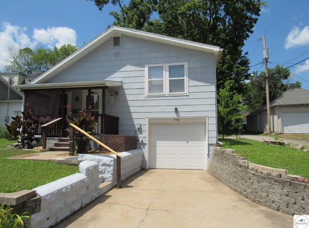 706 W 10th, Sedalia, MO 65301