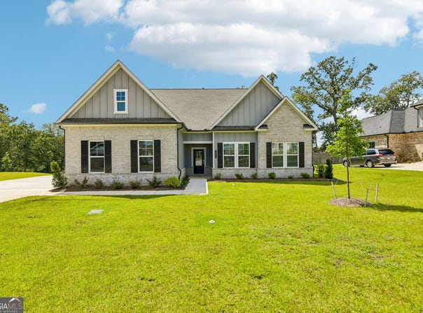321 Apalachee Way, Bonaire, GA 31005
