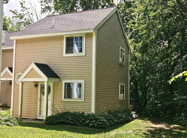 98 Henry Law Avenue, Dover, NH 03820