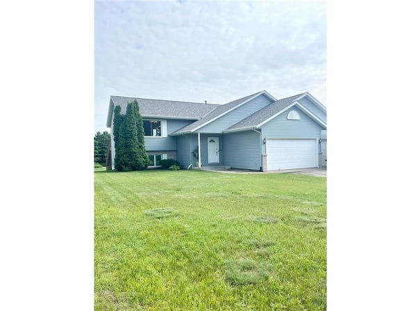 816 3rd Street S, Sartell, MN 56377