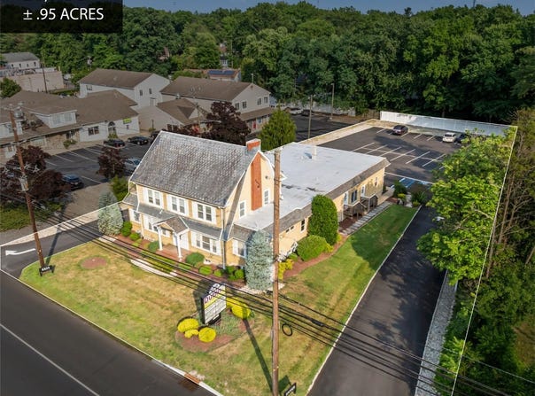 1648 US-130 Highway, North Brunswick, NJ 08902