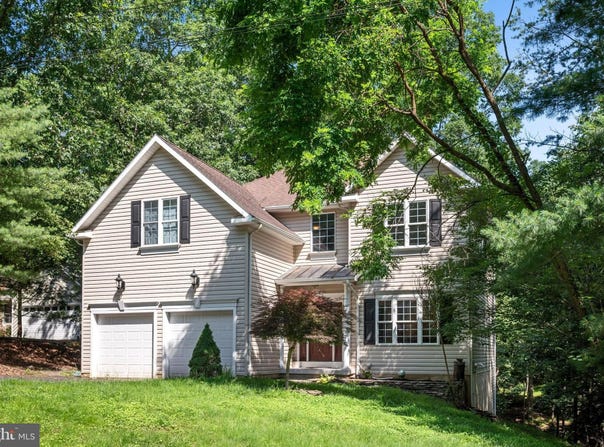 200 GREENBRIAR CIRCLE, CROSS JUNCTION, VA 22625