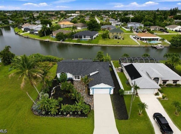 28 NE 19th Court, Cape Coral, FL 33909