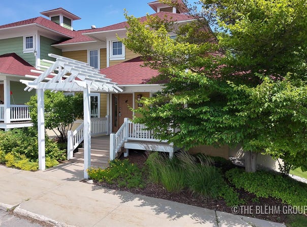 12069 Mountain Top Circle, Thompsonville, MI 49683