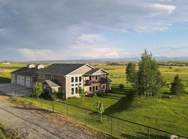 46 Rapelje Road, Big Timber, MT 59011