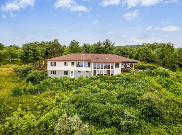 188 Mt Pleasant Street, Rockport, ME 04856