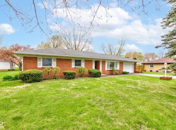 2205 Lafayette Road, Crawfordsville, IN 47933